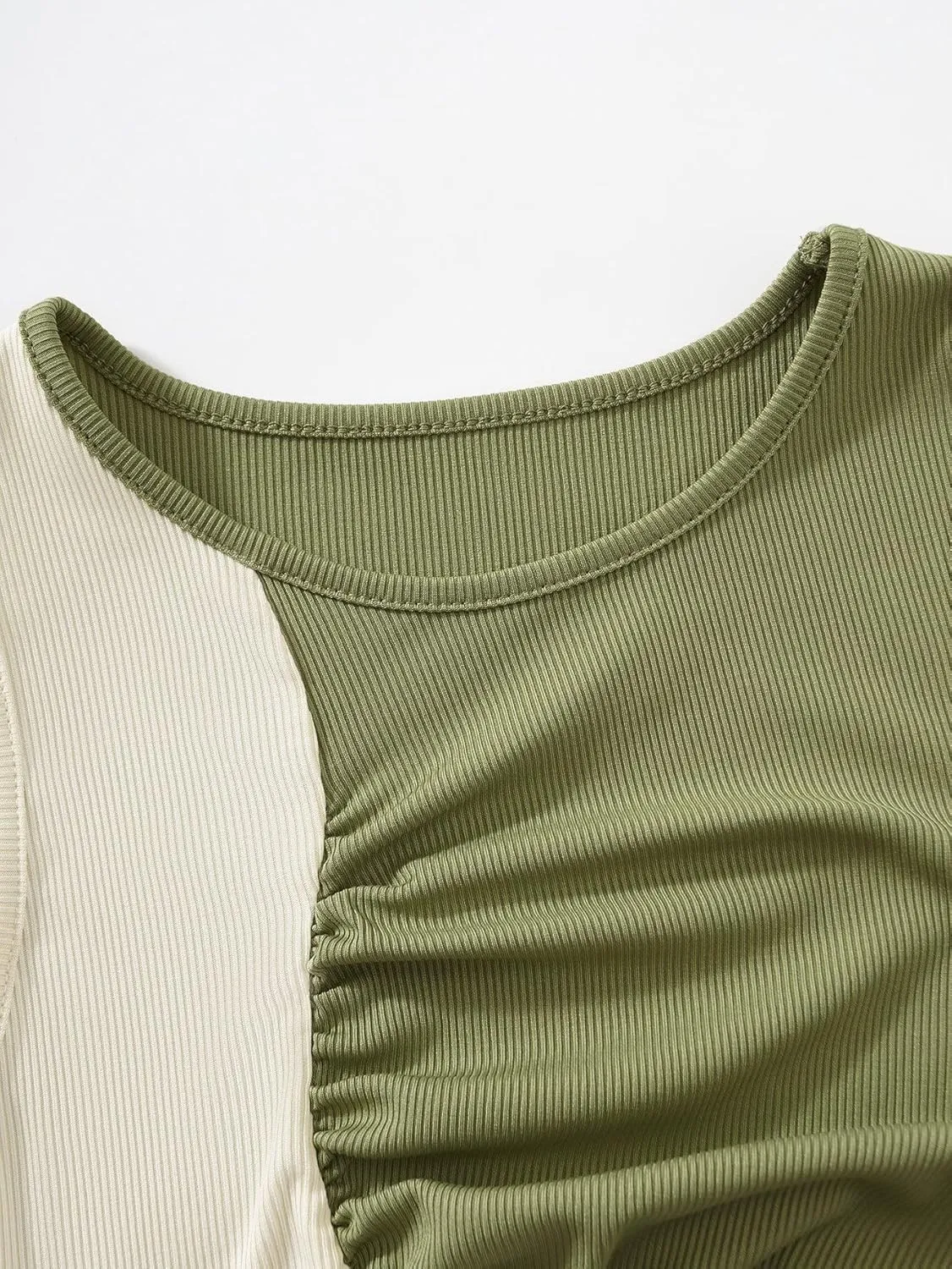 Floerns Women's Sleeveless Rib Knit Camisole Colorblock Round Neck Crop Tank Top