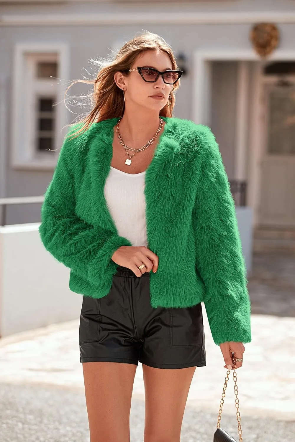 PRETTYGARDEN Women's 2025 Winter Coats Fleece Cropped Jacket Faux Fur Long Sleeve Pockets Shaggy Warm Outerwear Fall Clothes