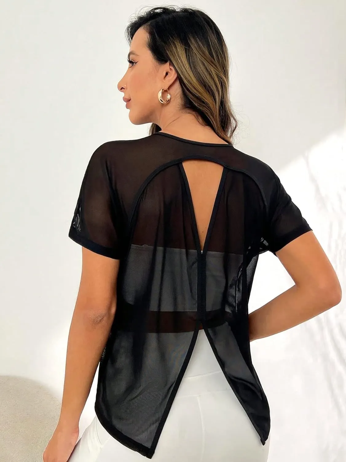 SweatyRocks Women's Activewear Short Sleeve Round Neck Mesh Tee Cut Out Split Back Sports T Shirt
