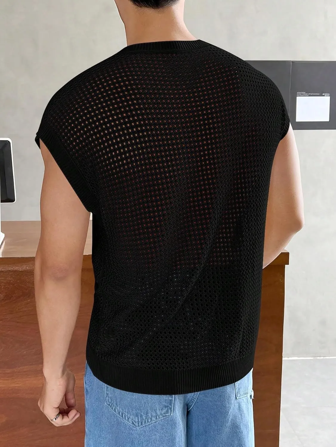 Verdusa Men's Hollow Out Round Neck Sweater Cap Sleeve Casual Knit Top