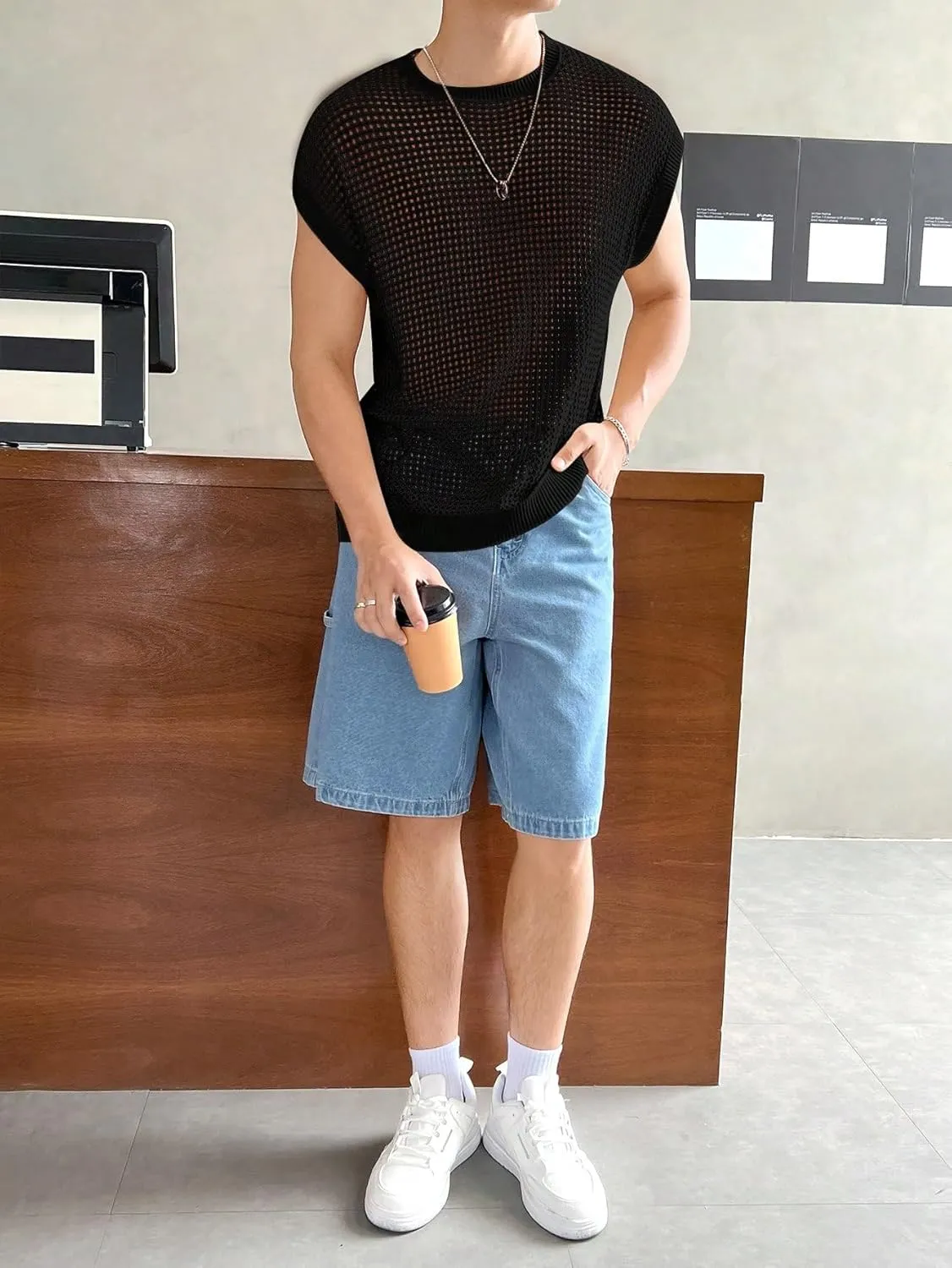 Verdusa Men's Hollow Out Round Neck Sweater Cap Sleeve Casual Knit Top