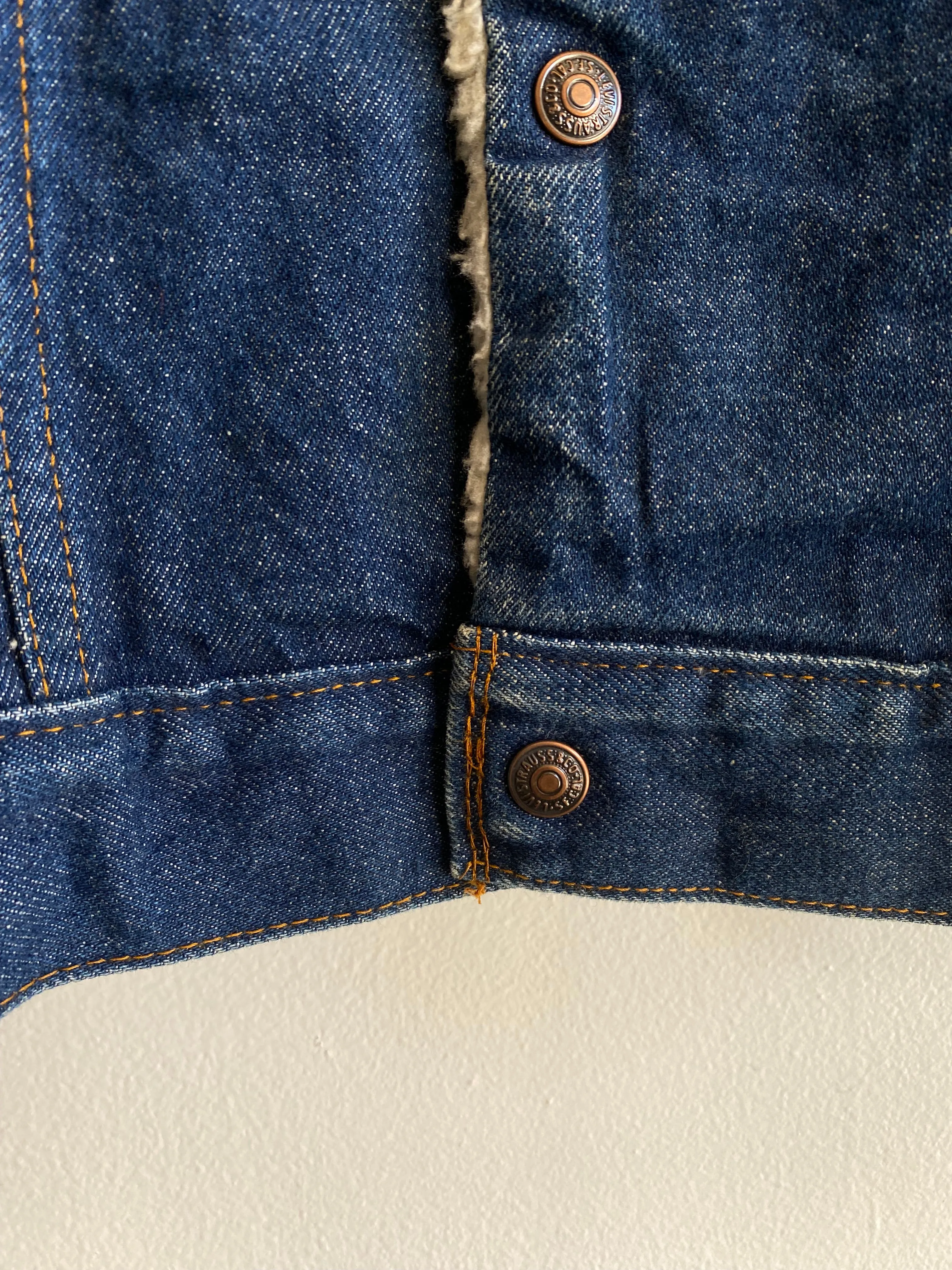 Vintage 1970s Levis Sherpa Lined Denim Trucker Jacket