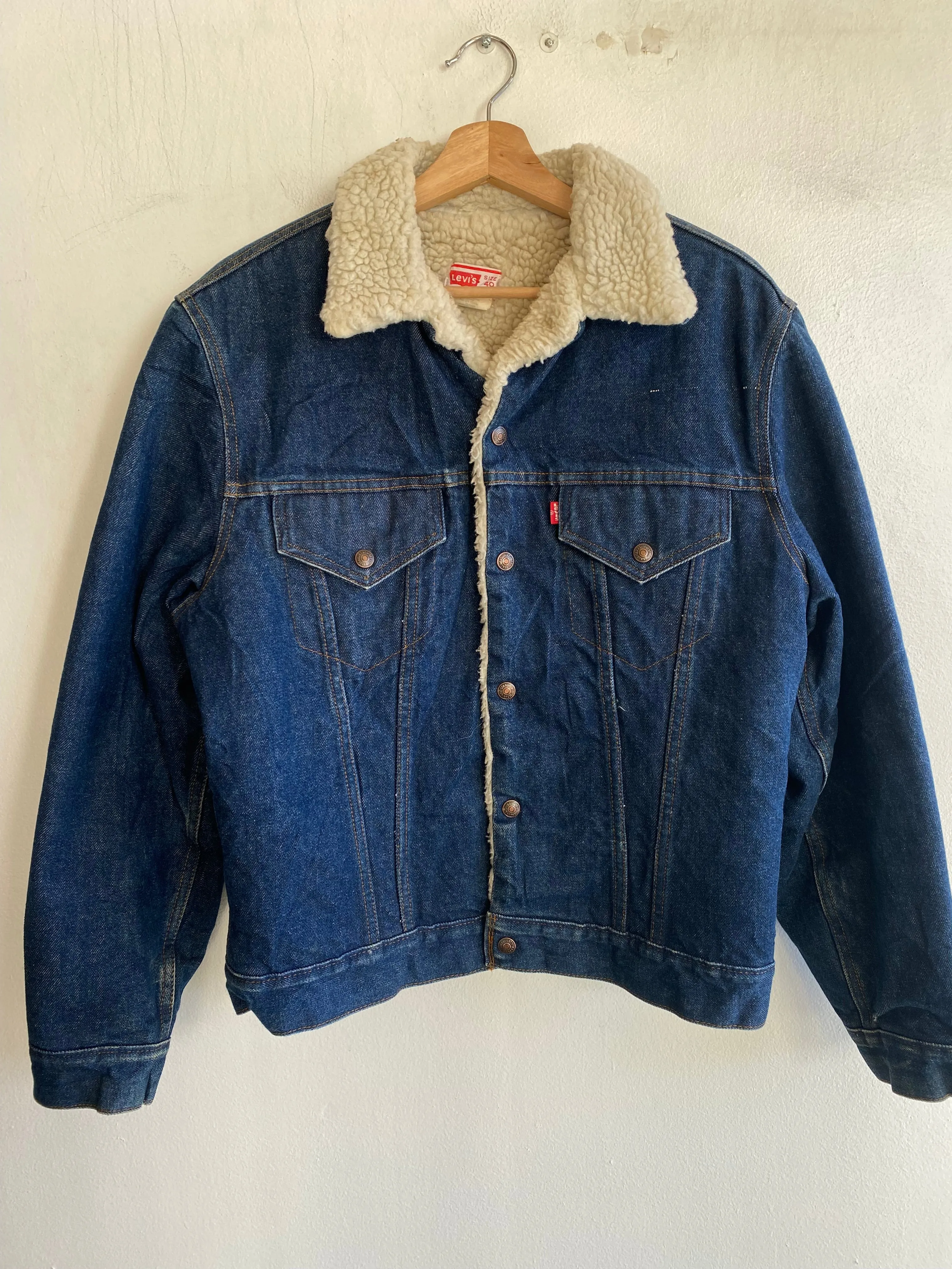 Vintage 1970s Levis Sherpa Lined Denim Trucker Jacket