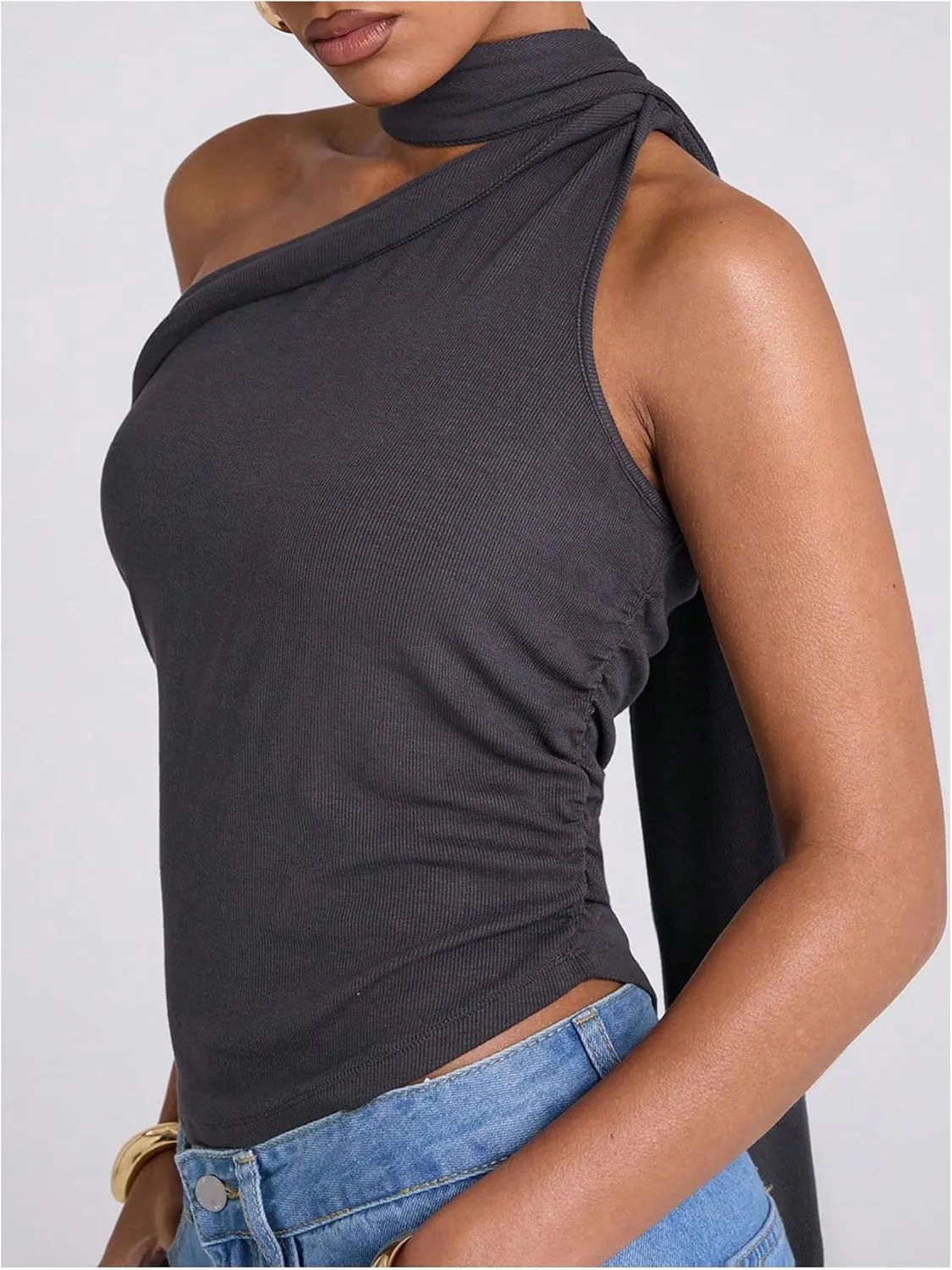 WDIRARA Women's Leopard Print Halter Crop Top Ruched Sleeveless Tee Shirt Y2k Fitted T Shirts