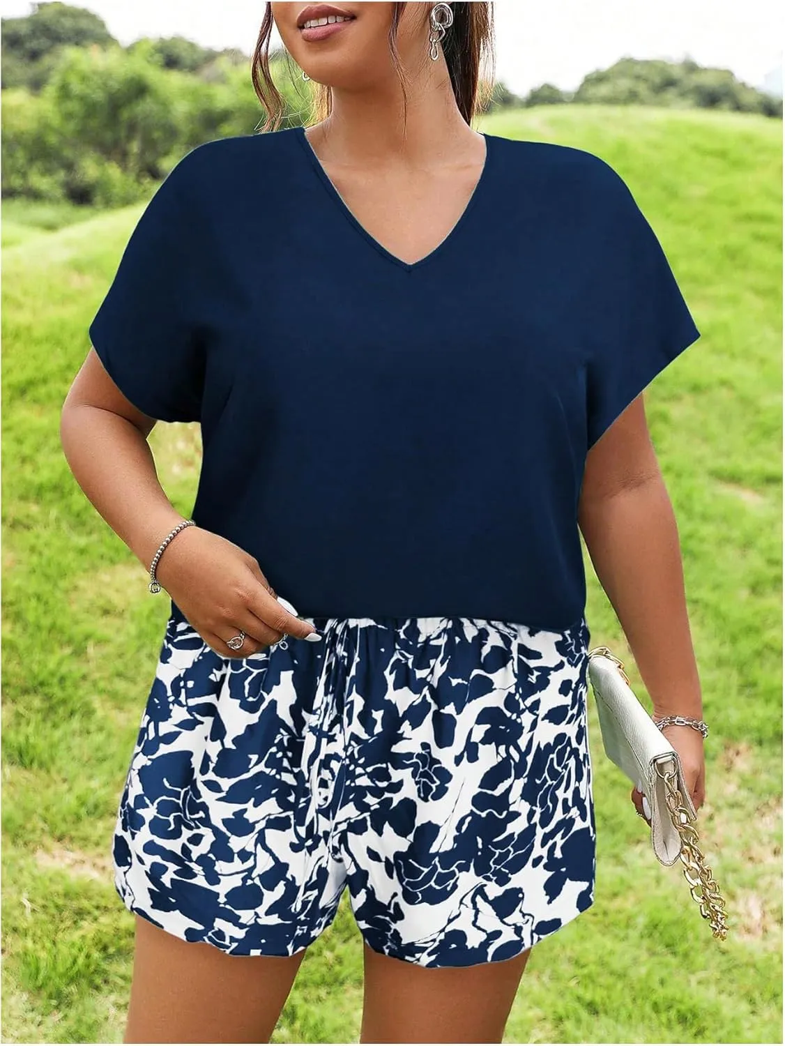 Women's 2 Piece Outfits Plus Size Short Sleeve Crew Neck Tee Tops and Tropical Printed Shorts Set